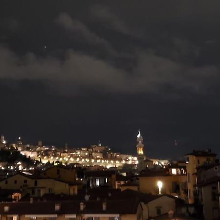 "La Me Ca" Intero Appartamento In Centro Con Vista Sui Colli แบร์กาโม ภายนอก รูปภาพ