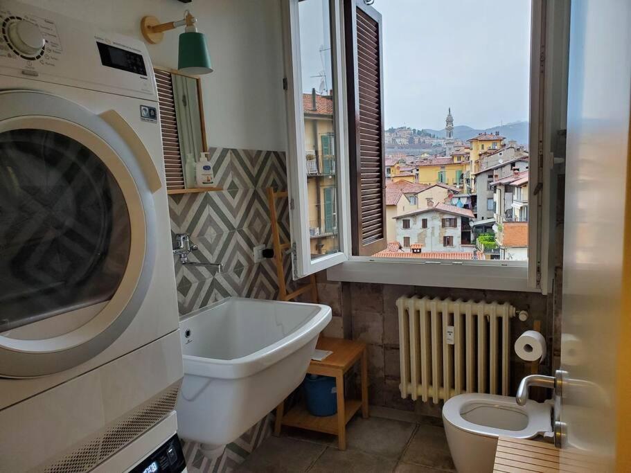 "La Me Ca" Intero Appartamento In Centro Con Vista Sui Colli แบร์กาโม ภายนอก รูปภาพ