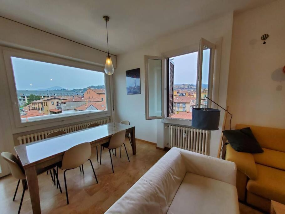 "La Me Ca" Intero Appartamento In Centro Con Vista Sui Colli แบร์กาโม ภายนอก รูปภาพ