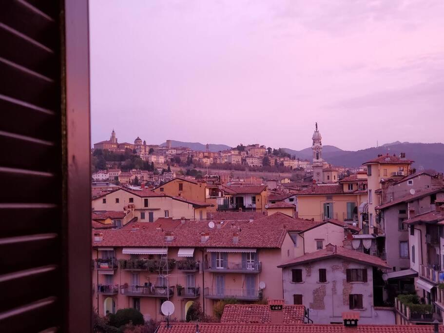 "La Me Ca" Intero Appartamento In Centro Con Vista Sui Colli แบร์กาโม ภายนอก รูปภาพ
